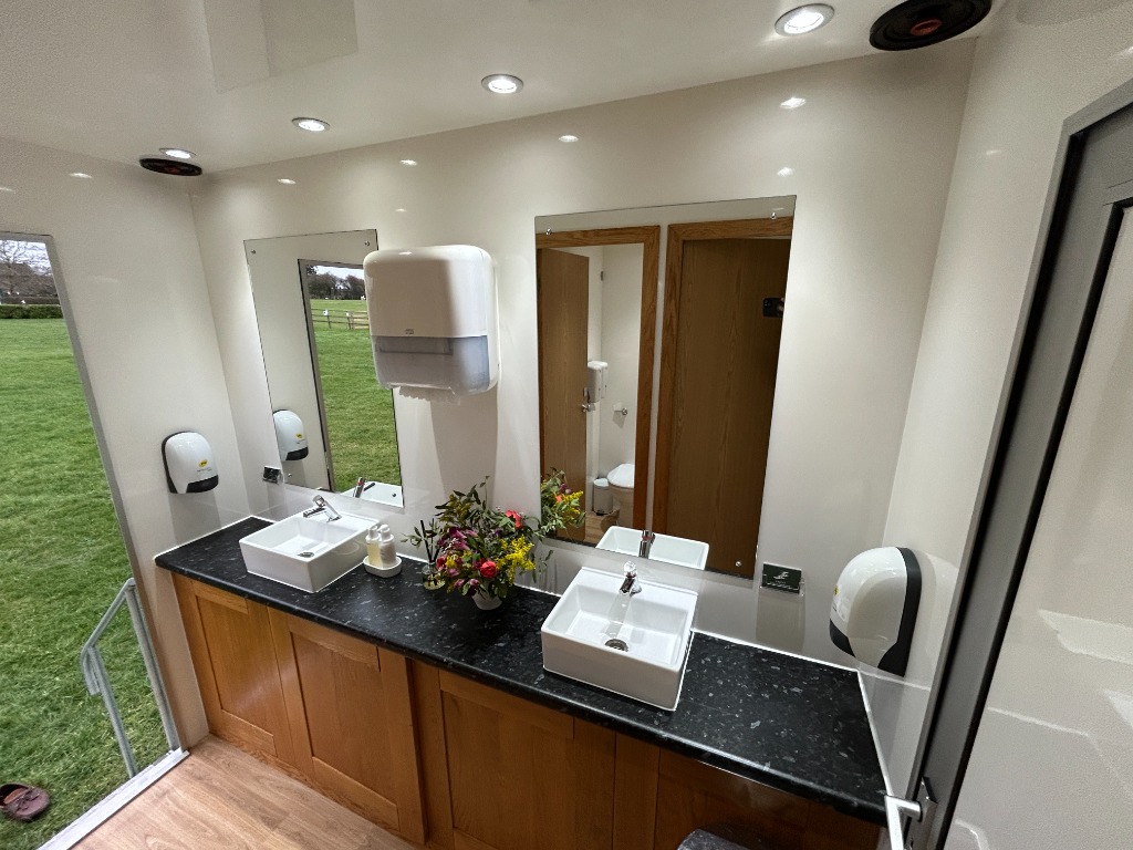 3+1 unit interior